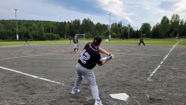 Los Cojones VS Boston Pizza