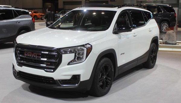 Comparaison des fonctionnalités de sécurité avancées et de la disponibilité du GMC Terrain 2021