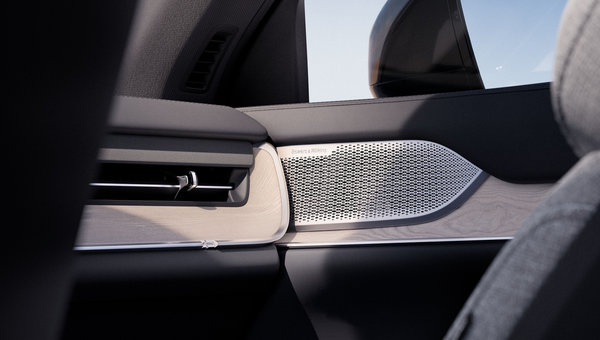 The Future of In-Car Audio: How the Volvo EX90 Delivers an Immersive Experience