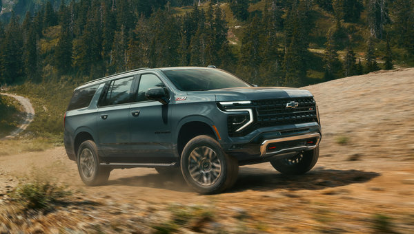 Le 2026 Chevrolet Suburban ou le GMC Yukon XL : lequel offre le plus grand volume de chargement pour les grandes familles ?