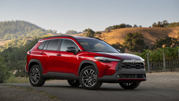 Loading Up for a Long Weekend: Cargo Space Inside the 2026 Toyota Corolla Cross