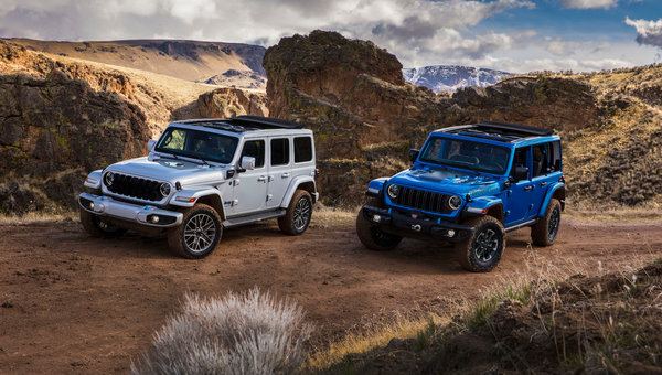Capacité tout-terrain, trajets sans essence : la double personnalité du Jeep Wrangler 4xe