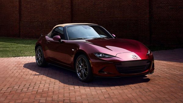 2025 Mazda MX-5: An Icon