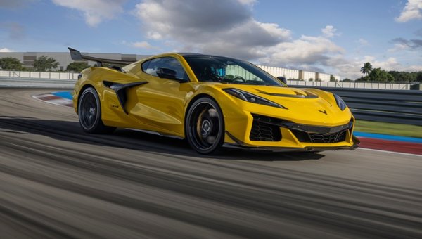 2025 Chevrolet Corvette ZR1: A Bargain at $250,000