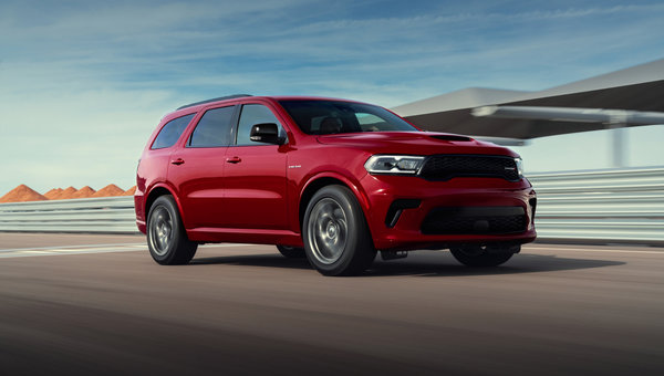 Dodge Durango GT HEMI 2027 avec l’ensemble Brass Monkey : 360 ch, 7 200 lb de capacité de remorquage et un nouveau look