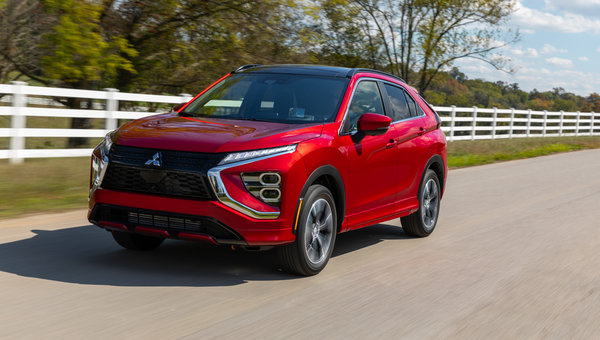 How Much Cargo Room Does the 2026 Mitsubishi Eclipse Cross Have?
