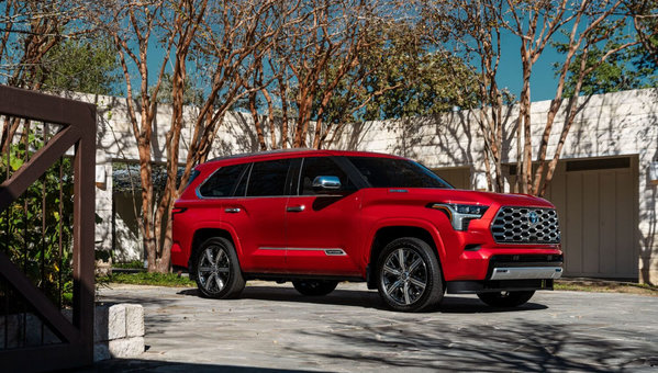 Toyota Safety Sense 2.5 de série : comment le Toyota Sequoia 2026 protège votre famille