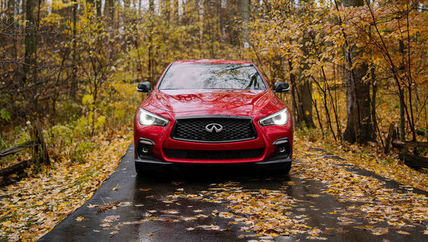 Voici pourquoi vous devriez acheter une Infiniti Q50 d'occasion