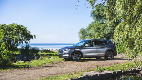 Infiniti QX50 2022 vs Volvo XC60 2022 : Le Infiniti surprend