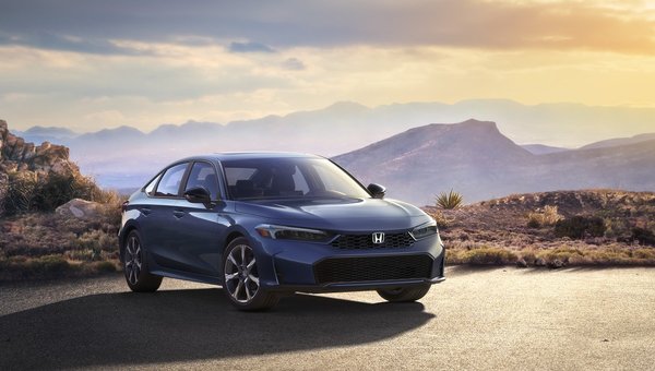 La nouvelle Honda Civic hybride 2025 remporte un prix pour l'excellence de son moteur