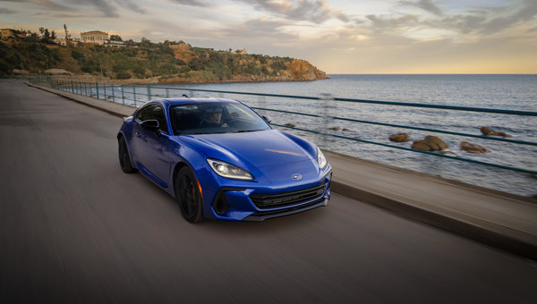 Subaru BRZ ou WRX pour s'amuser cet été?