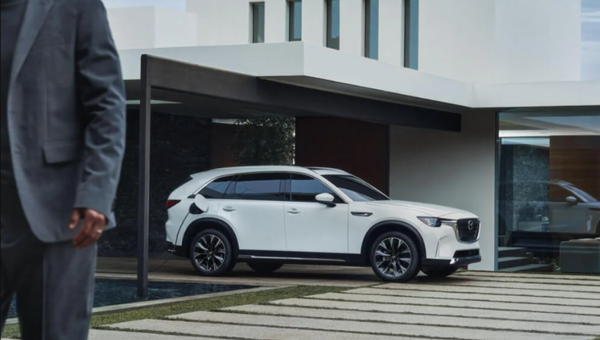 2025 Mazda CX-90 PHEV: The Plug-In Hybrid SUV That Combines Power and Efficiency