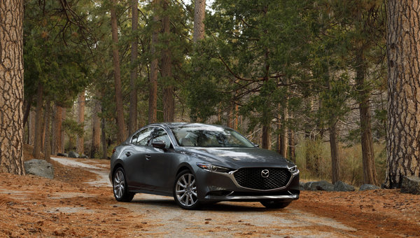 New vs. Gently Used: How to Decide Which Vehicle is Right for Your Budget