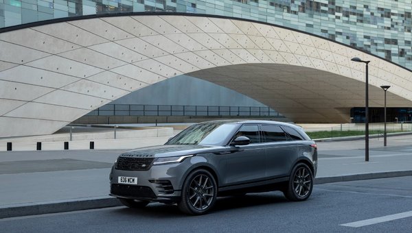 Evoque or Velar: Sizing a 2026 Range Rover for Daily Driving This Fall