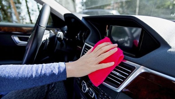 3 Spring Car Maintenance Tips to Give Your Car A Fresh Start