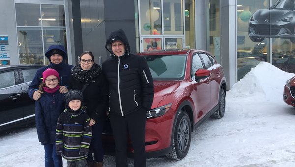 Congratulations to Ms. Godèrent and Mr. Tétrault for your new 2018 Mazda CX-5, Chambly Mazda