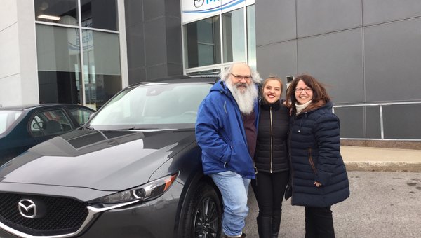 Félicitations à Mme Brousseau et M. Trudeau pour votre nouvelle Mazda CX5 2018, Chambly Mazda