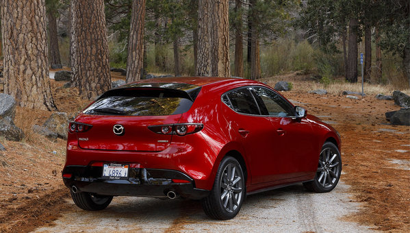 Mazda3 Sport 2019: un nouveau regard sur un modèle adoré