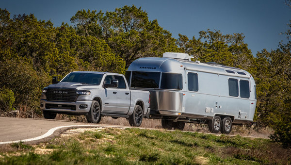 2025 Ram 1500 Towing Power: 6 Heavy-Duty Advantages at Light-Duty Convenience