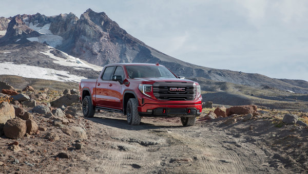 GMC Sierra 2025 : Diesel Duramax ou V8 6,2 L, lequel choisir au Québec?