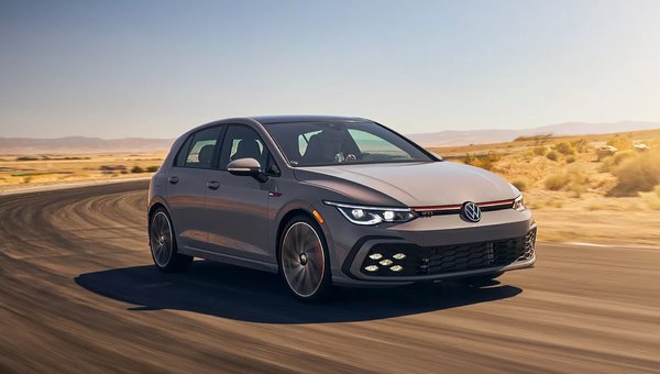 Volkswagen Golf GTI 2023: Réservez la vôtre à St-Bruno!