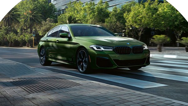 2023 BMW 530e xDrive Plug-in Hybrid in Aurora, ON