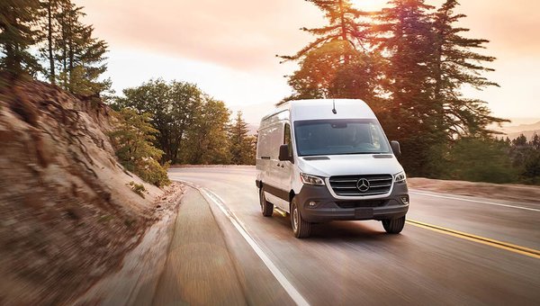 La Mercedes 2024 eSprinter débarquera au Canada cette année