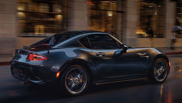 Mazda MX-5 RF 2023 | Planifiez votre essai routier à Dorval !