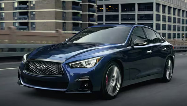 Will the next-gen Infiniti Q50 come back as a hybrid?