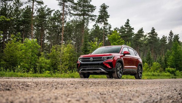 Volkswagen Taos 2023 | Réservez la vôtre à Dorval !