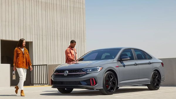Volkswagen Jetta GLI 2023 | Réservez la vôtre à St-Bruno !