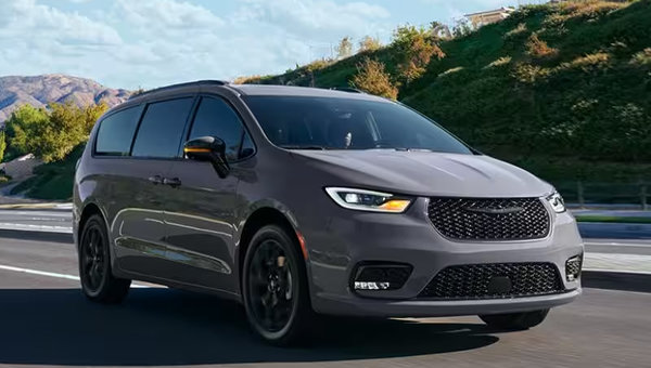 2024 Chrysler Pacifica in Regina