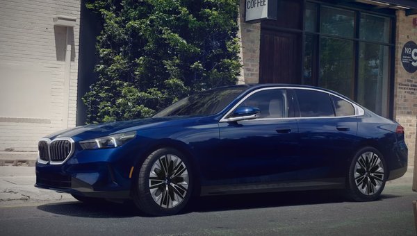 The New 2024 BMW 5 Series and i5 in Calgary