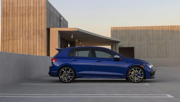 2023 Golf R | Available in Calgary