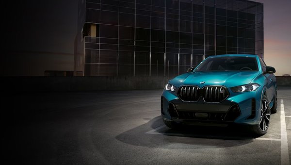2024 BMW X6 in Calgary