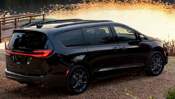 2023 Chrysler Pacifica Key Features near North York, ON