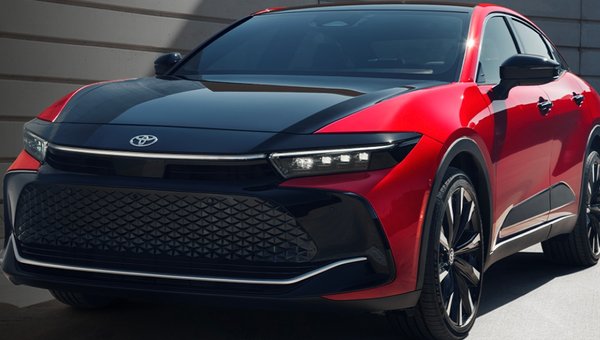 La Toyota Crown 2024 à Verdun, QC : une berline de luxe à la pointe de la technologie