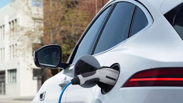 Jaguar All-Electric & Plug-In Electric Hybrid Models