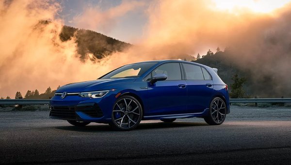 Volkswagen Golf R 2024 : la voiture à hayon rapide et performante