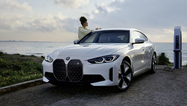 BMW i4 Gran Coupe Technology