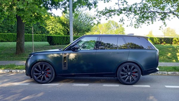 Land Rover Electrified Lineup