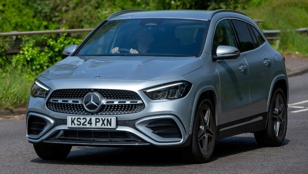 The 2025 Mercedes-Benz GLA: A Compact Luxury SUV Built for Modern Adventures