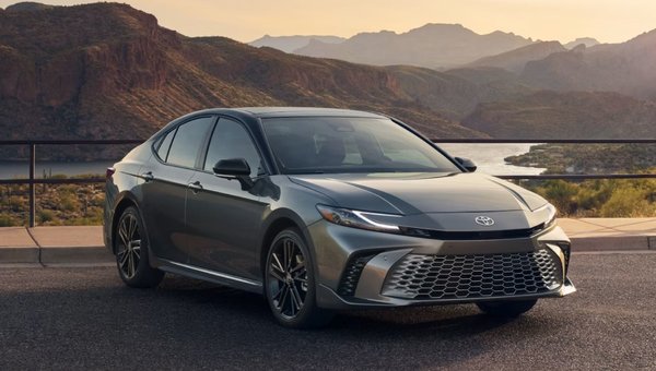 La Nouvelle Berline Toyota Camry 2025