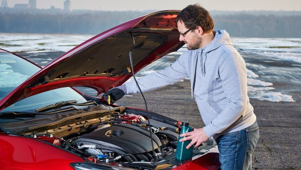 Prepare Your Vehicle for Winter with an Oil Change