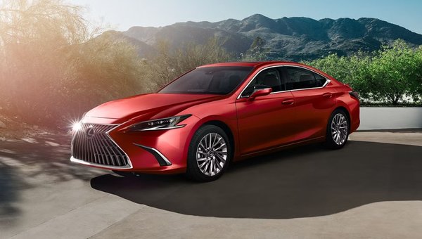 Lexus ES Hybrid 2025