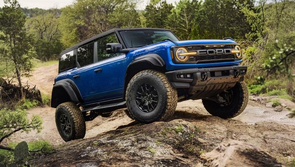 2025 Ford Bronco: The Ultimate Off-Road SUV