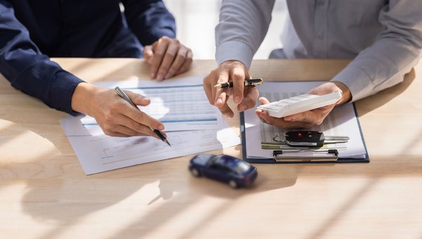 Short-Term vs. Long-Term Auto Financing: Which Fits Your Financial Journey?