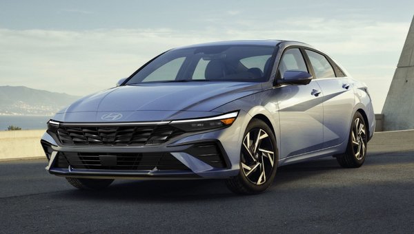 2025 Hyundai Elantra Engine and Performance Review