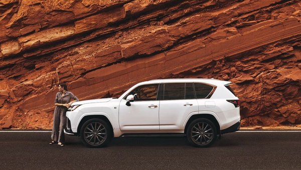 Lexus LX 2025 : VUS de luxe à 3 rangées