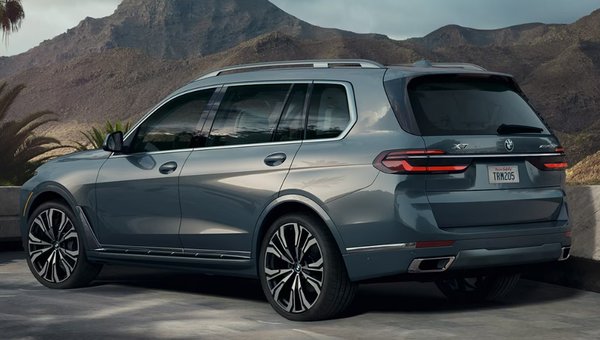 2025 BMW X7 Performance Features: Explore Power and Precision